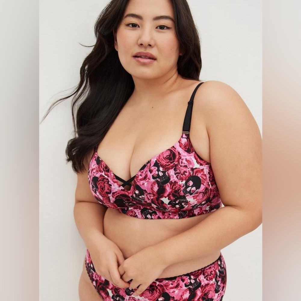 NWT Torrid Floral Pink Women's Intimates Set 48B - Dream Wire-Free Push-Up Bra